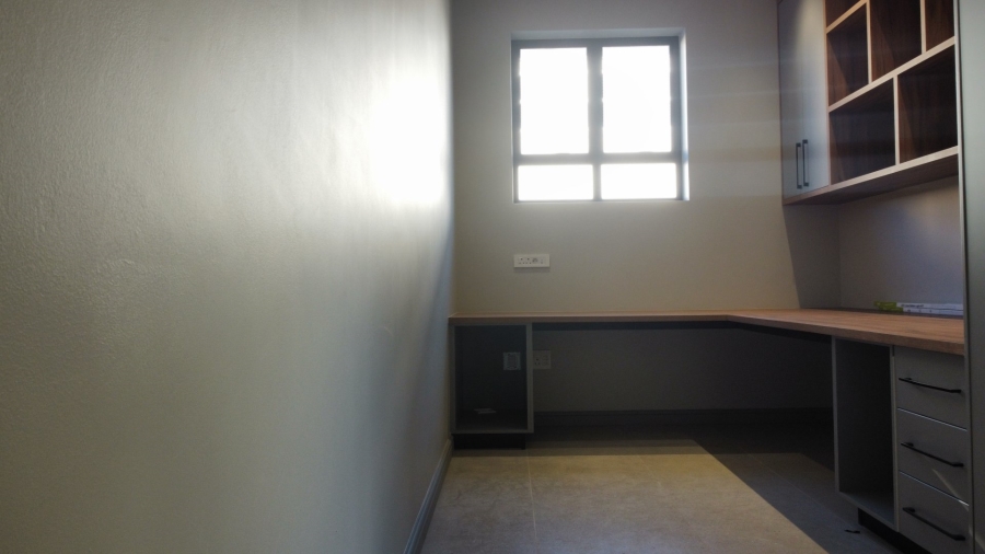 4 Bedroom Property for Sale in Oubaai Western Cape